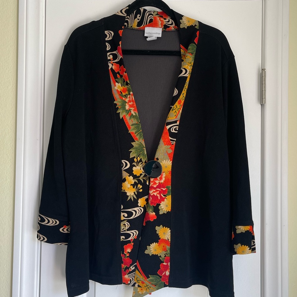 Soft Surroundings Black Textured Kimono Jacket Floral Trim EUC Size 1X